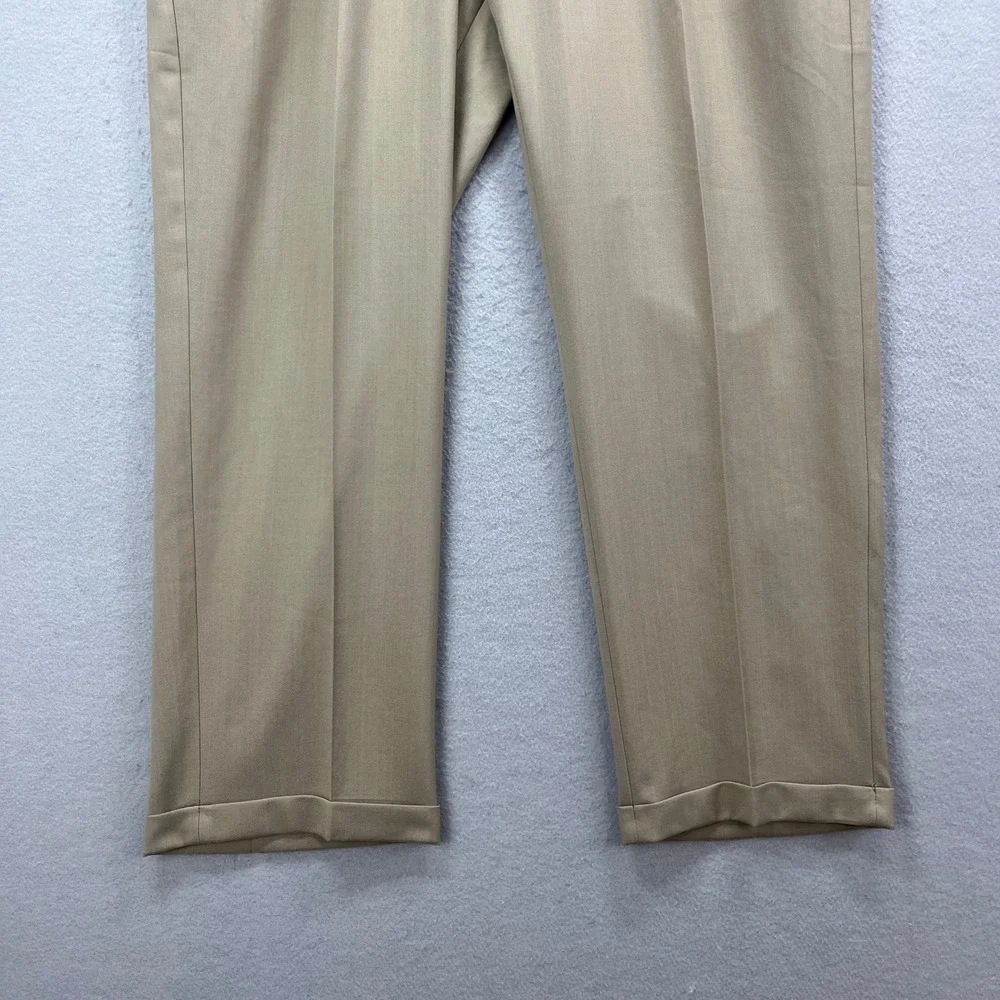 Haggar Dress Pants Mens 38x29 Premium Comfort Khaki Pleated Cuffed Professional
